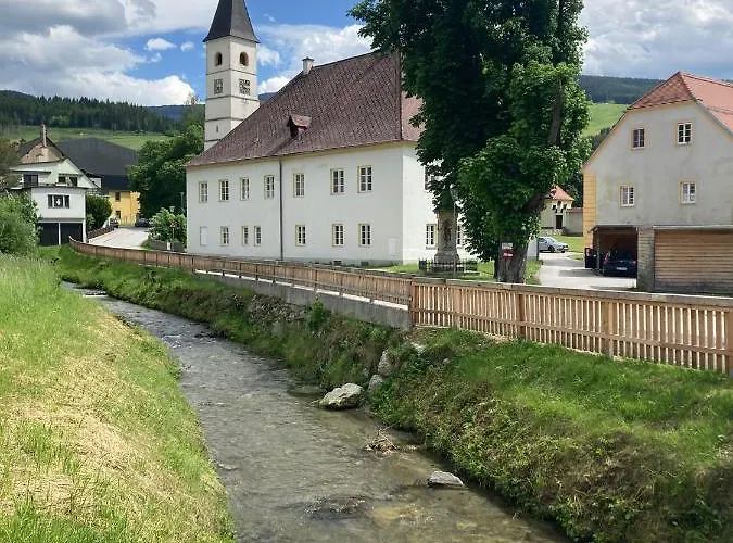 بيت ضيافة Delitz 3*