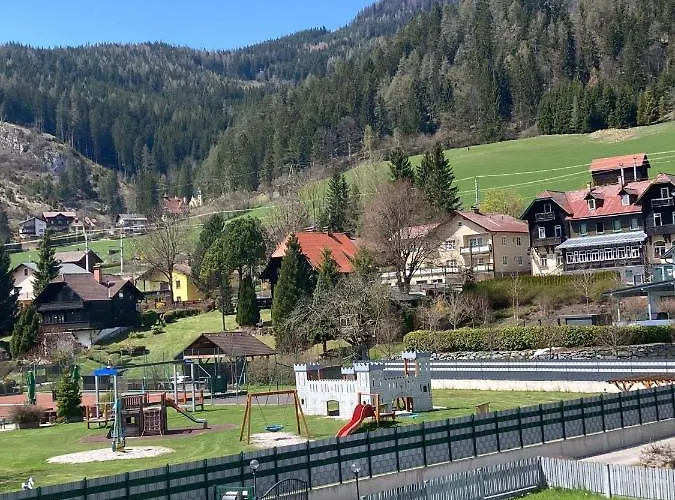 Delitz بيت ضيافة سبيتال آم سيميرينغ